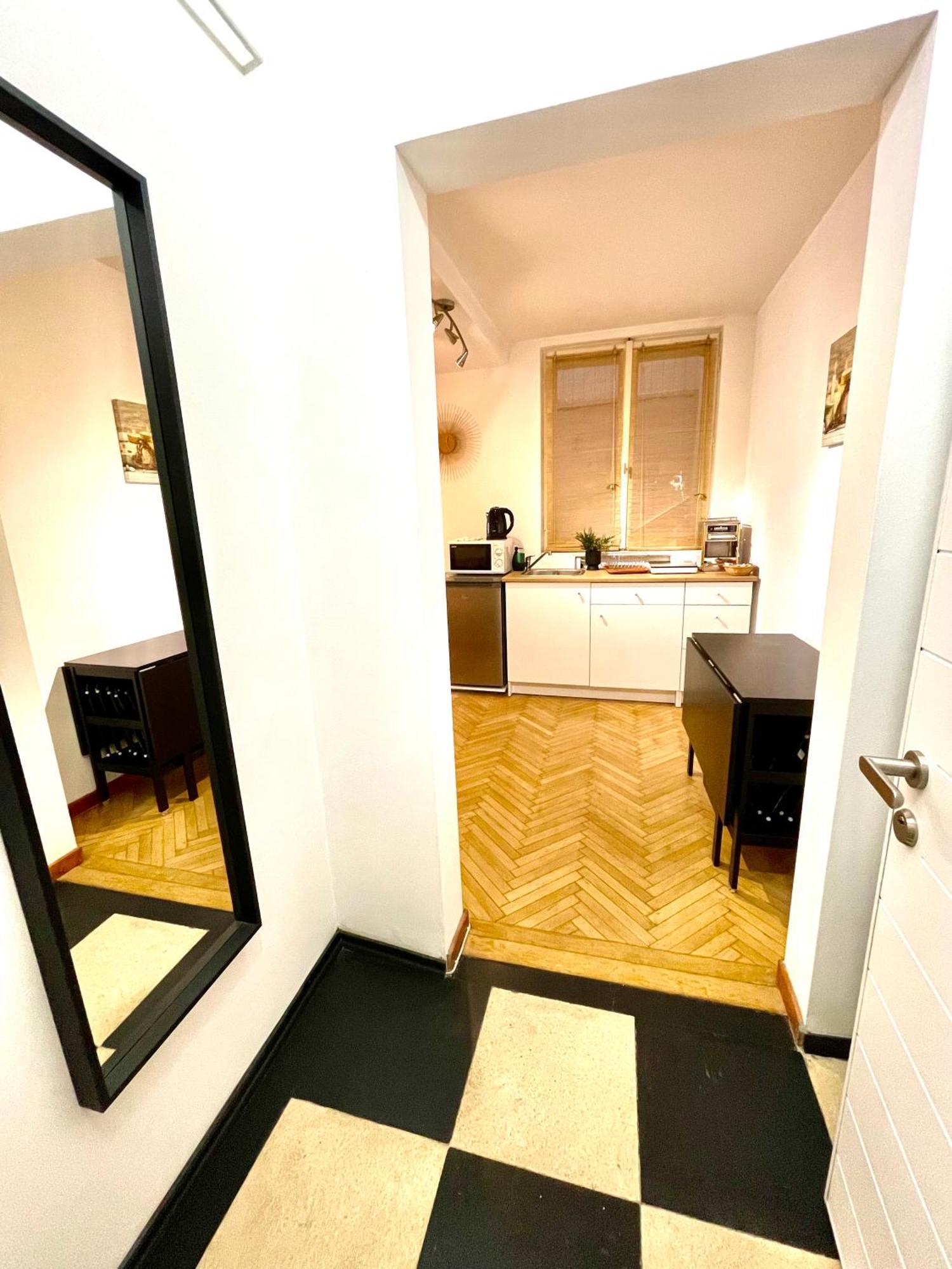 Metropole Apartments - Old City Букурещ Екстериор снимка