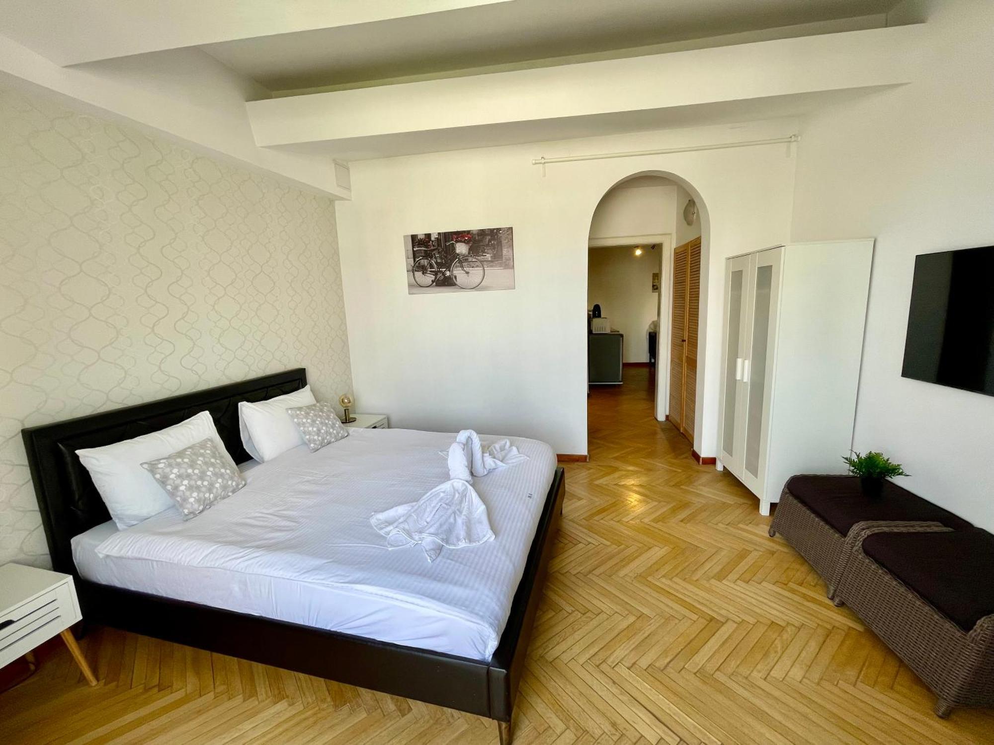 Metropole Apartments - Old City Букурещ Екстериор снимка