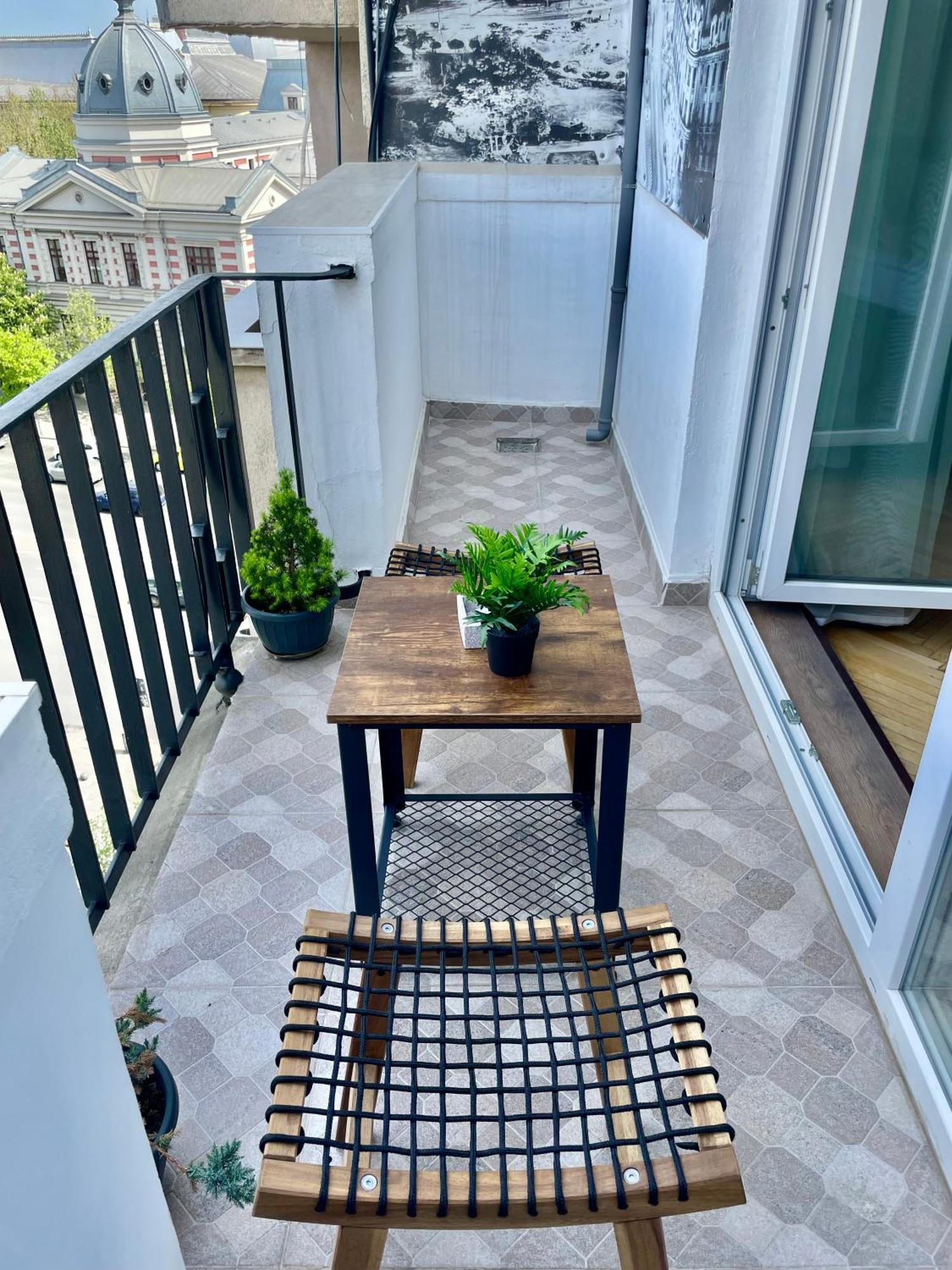 Metropole Apartments - Old City Букурещ Екстериор снимка