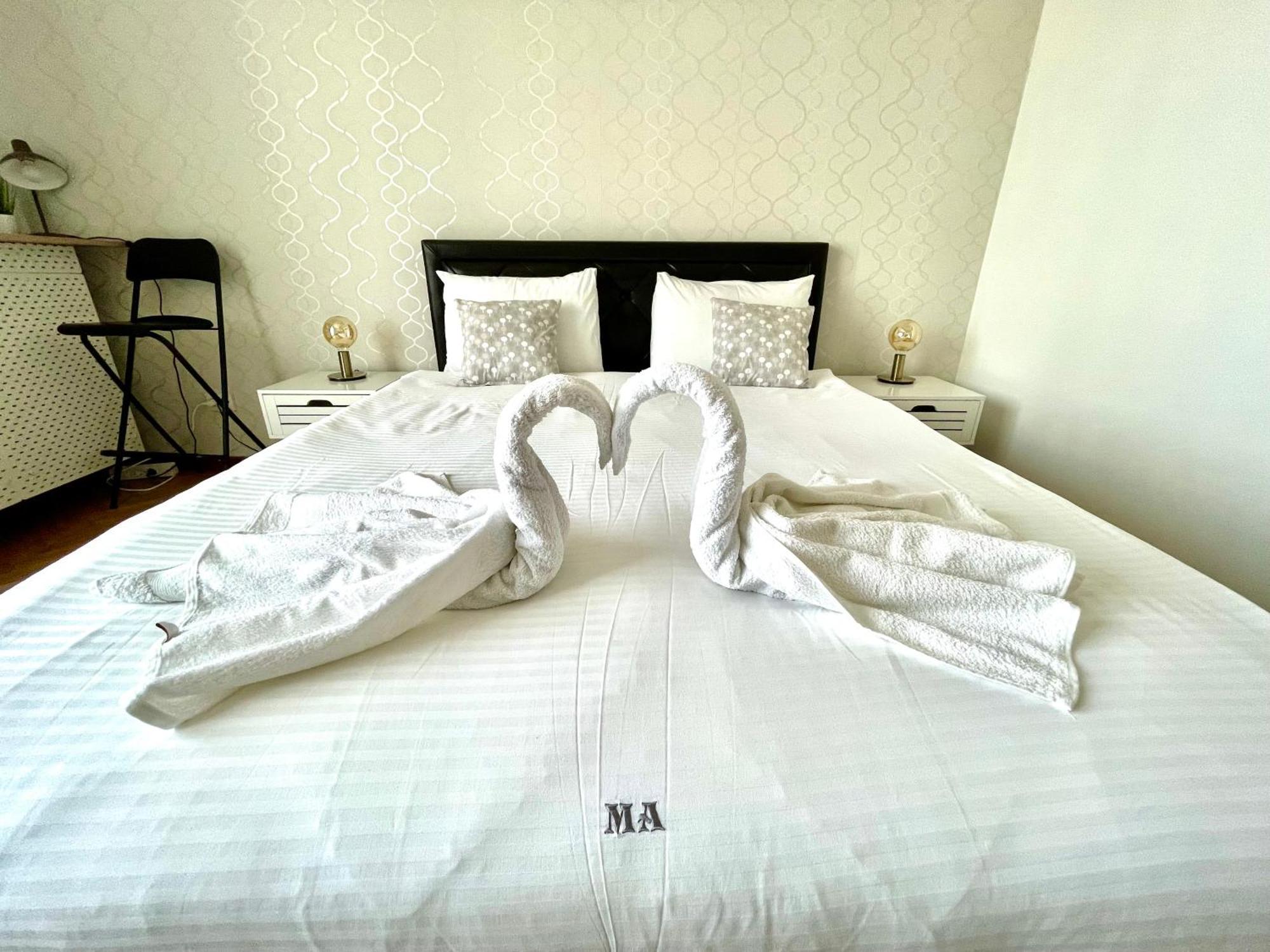 Metropole Apartments - Old City Букурещ Екстериор снимка